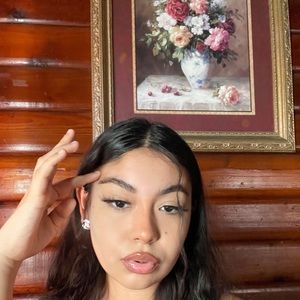 Meet your Posher, Eliana